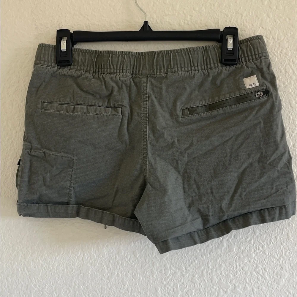 Vuori Women’s Ripstop Olive Army Green Shorts DAMAGED ZIPPER size S - Picture 2 of 5